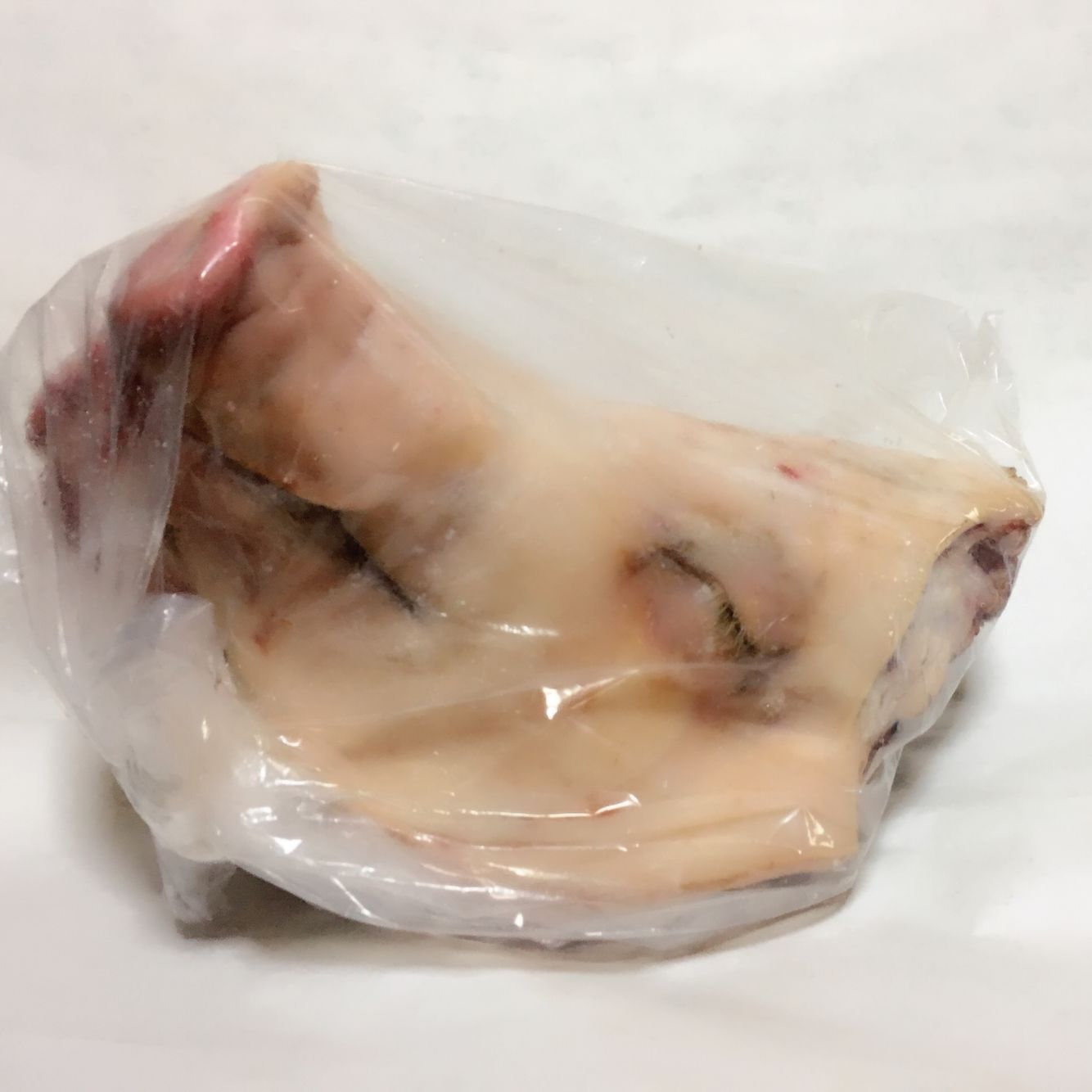 半切猪頭 半个 生 2.0kg 几乎无毛干净 店里处理的毛 非常干净