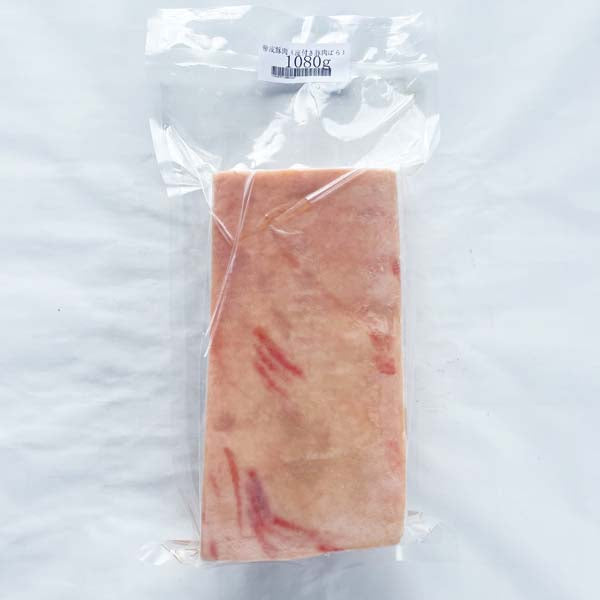 帯皮豚肉 1KG 每块大小不一样 金额不一样 按照实际重量