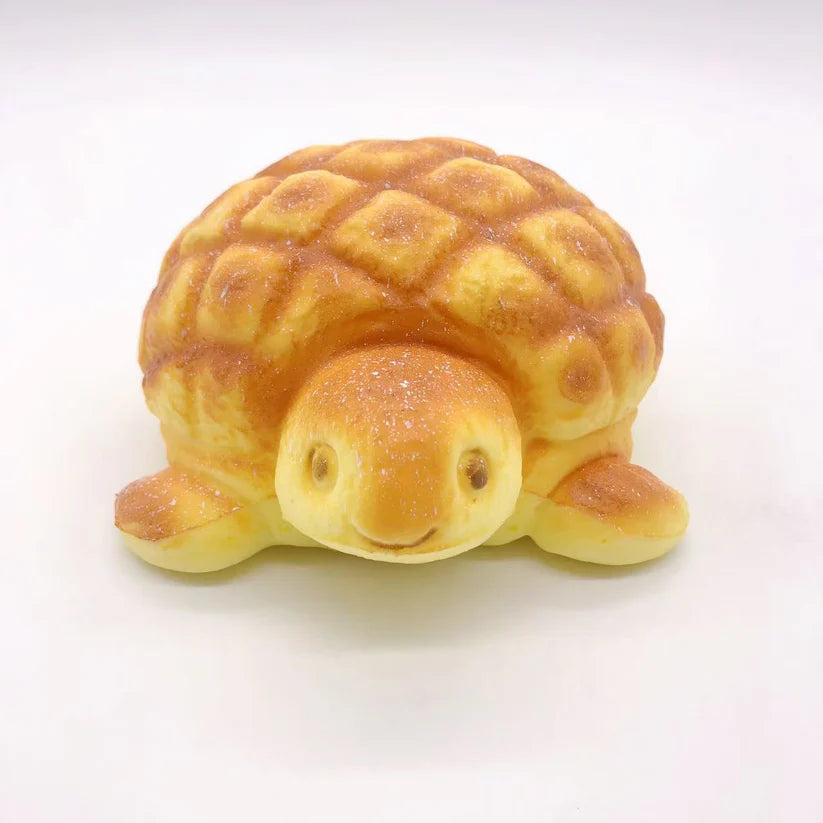 A小金龟  重量83g   捏捏乐解压玩具模型  可爱软糯慢回弹 装饰品  长10cm 宽8cm 高5cm   手握刚好哦