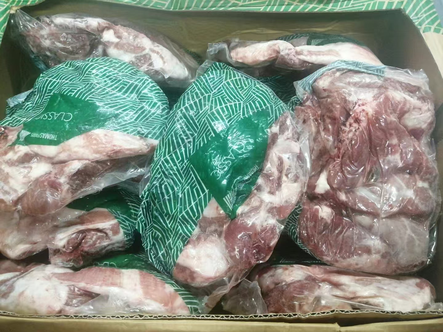 羔羊肉  1KG 没皮没骨头   每块重量不一样 金额不一样  按照实际重量称