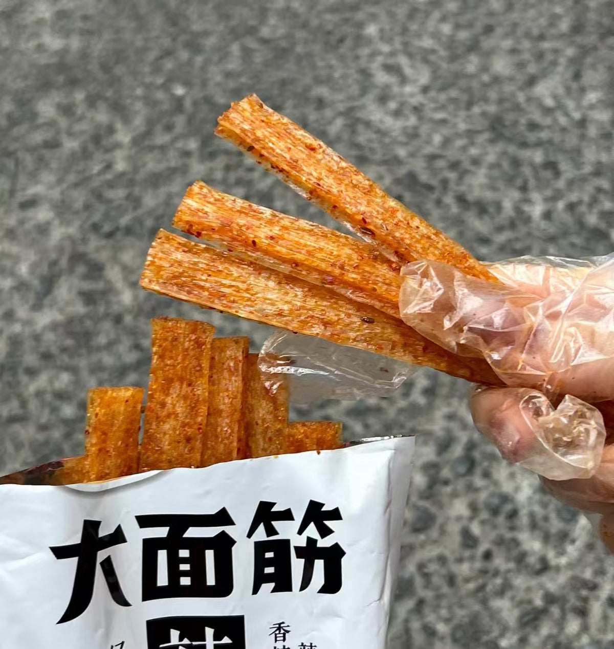 新卫龍大面筋 106g
