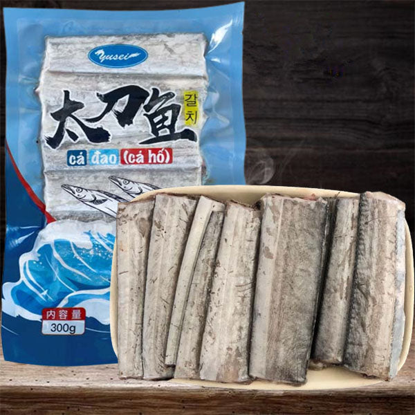 日本国産太刀魚 内臓抜 帯魚 300g 千葉産 冷凍品